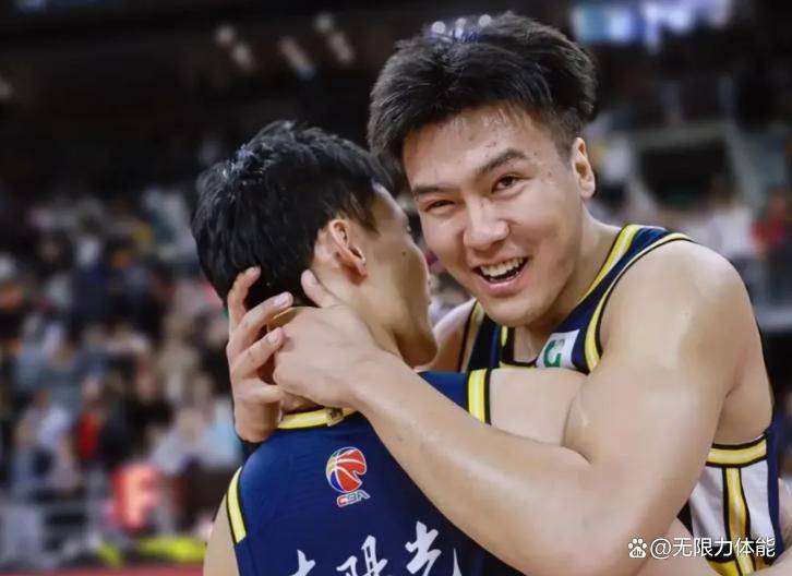 关于清晨广东宏远备战英超；门线救险细节曝光；目标明确；纪律约束更严格的信息